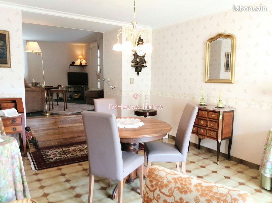 Maison de village 6 pièces 140 m² - Villeneuve-la-Comtesse 17330 (image principale 5)
