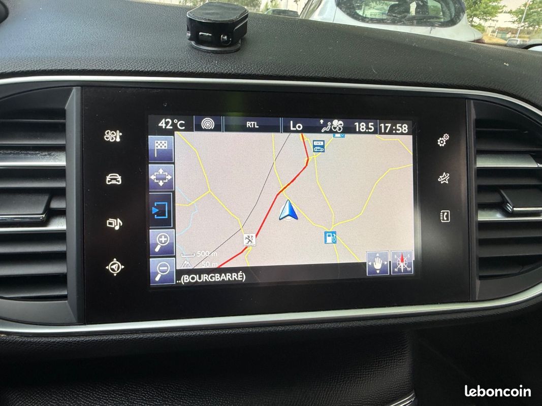Peugeot 308 1.6 bluehdi 120 cv Allure (image 11)