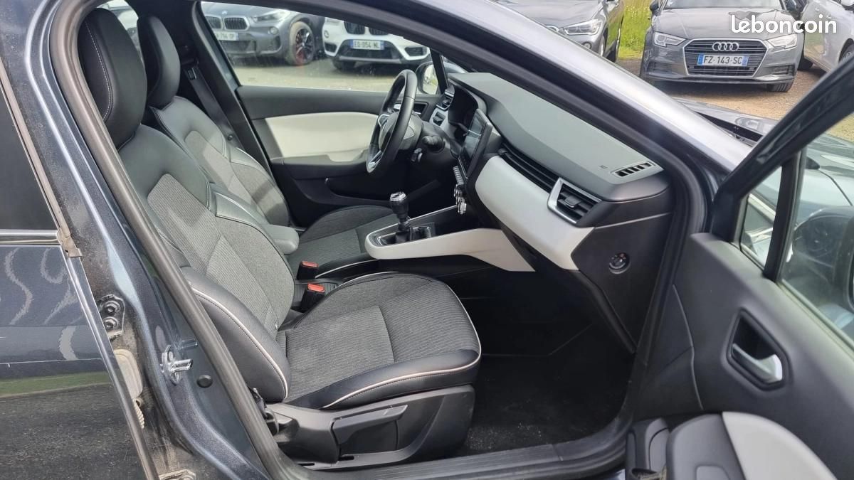 Renault Clio / Garantie 12 mois (image 16)
