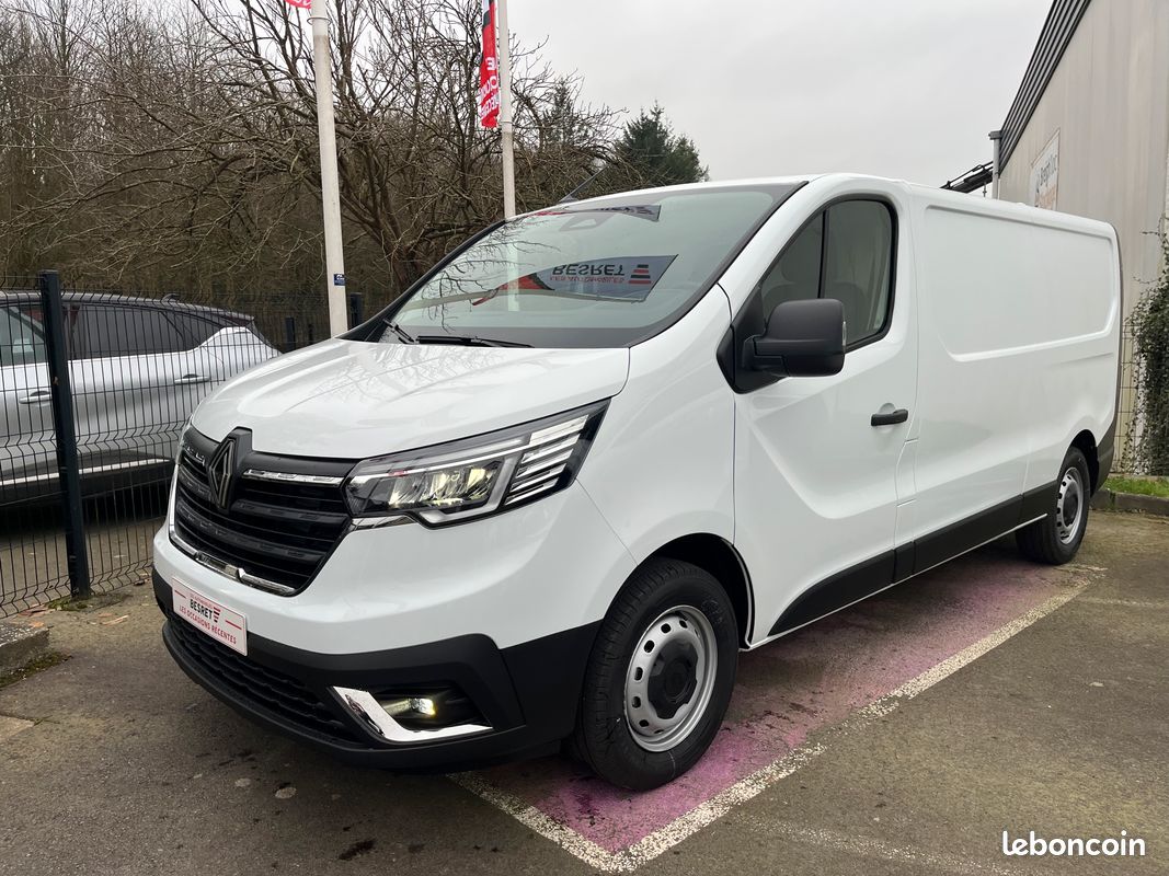 Renault TRAFIC Van L1H1 ADVANCE 3T Blue dci 150 ch Auto9 (image 1)