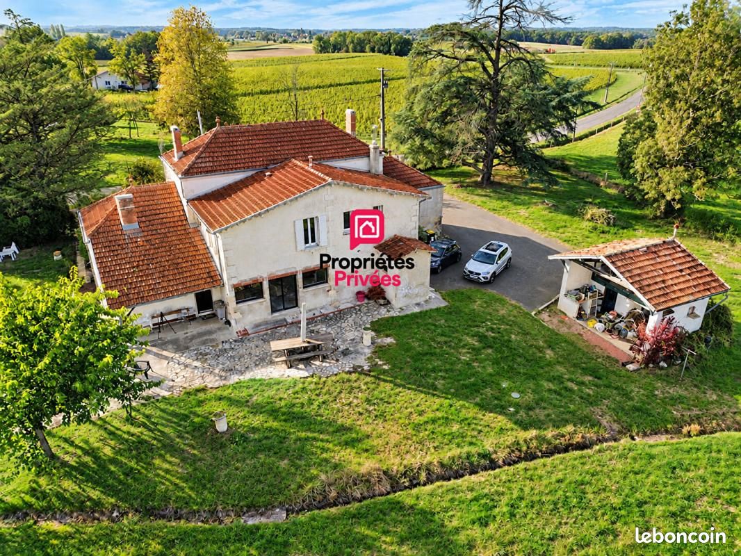 Maison 8 pièces 203 m² · à Saint-Brice · 203 m² · 300 000 €