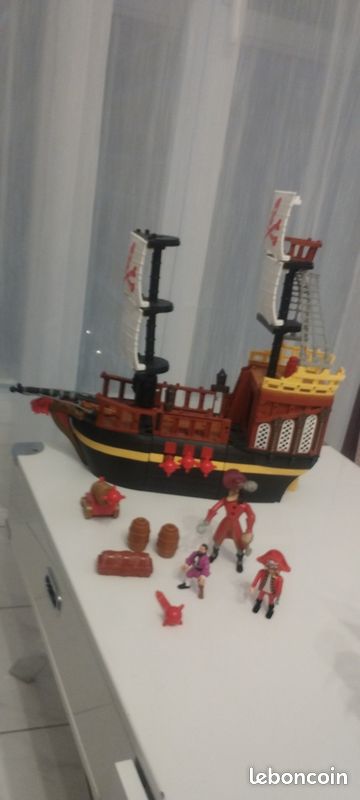 Bateau de pirates (image 1)