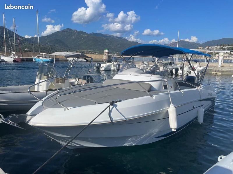 Flyer 750 Sundeck (image 1)