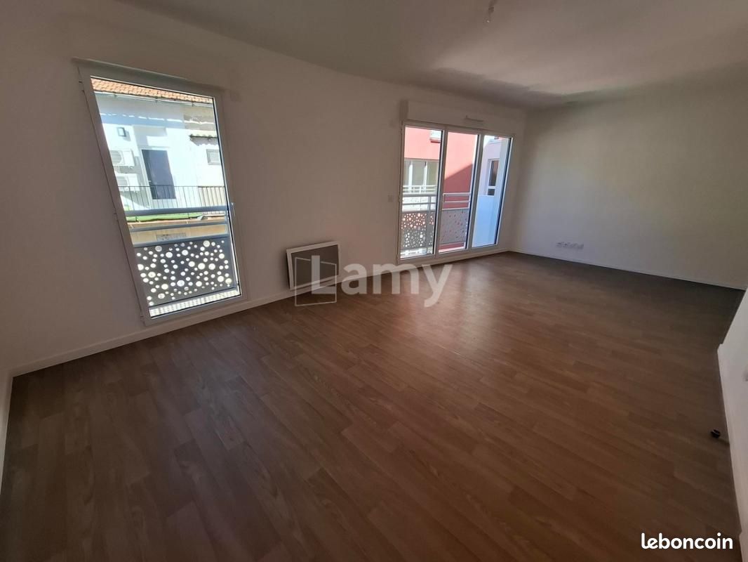 Appartement 1 pièce 30 m² · à Marseille · 30 m² · 588 €