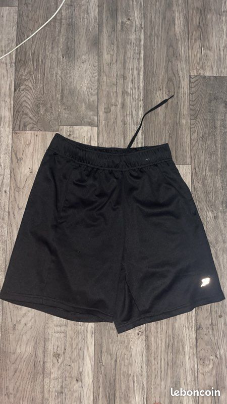 Short (image 3)