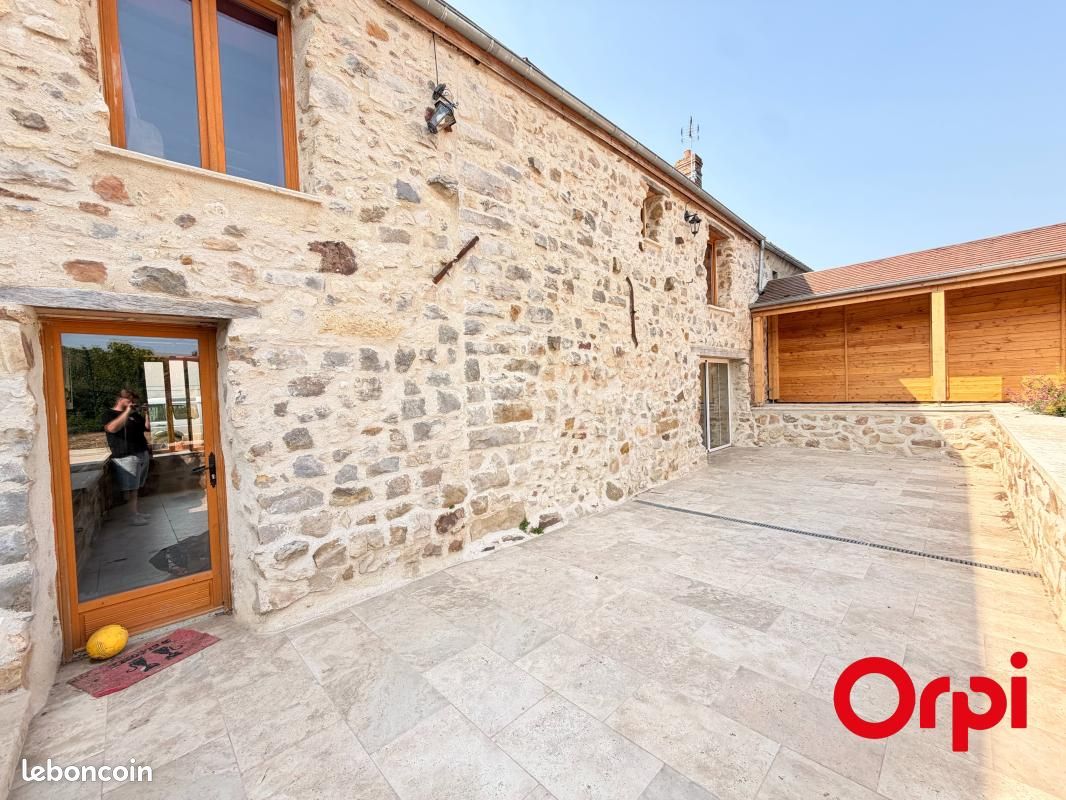 Maison 5 pièces 176 m² · à Fère-en-Tardenois · 176 m² · 169 900 €