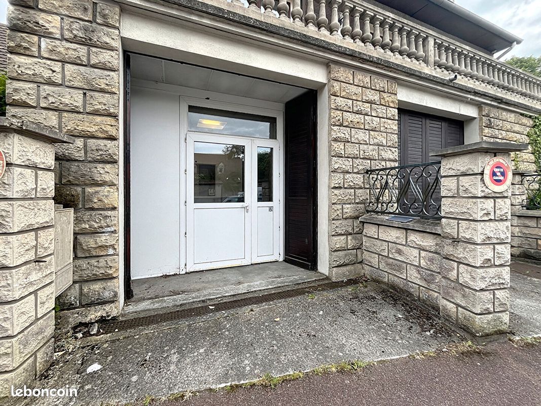Immeuble 4 pièces 65 m² (image 1)
