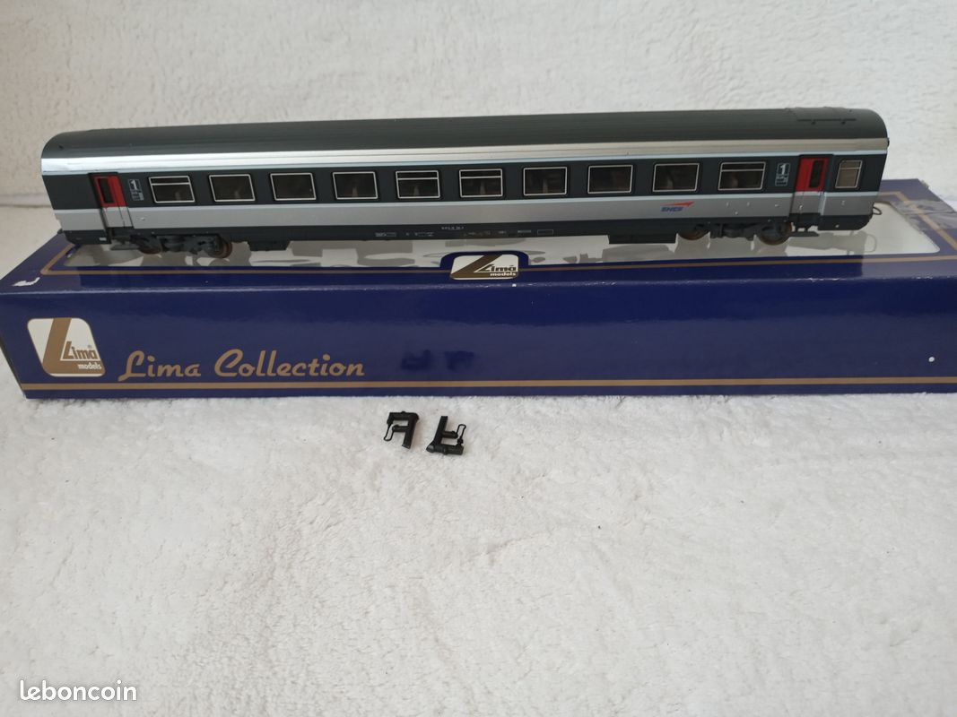 873261_5