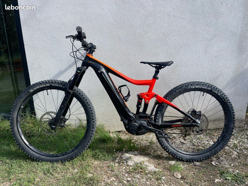 VTT électrique Giant taille M (image 1)