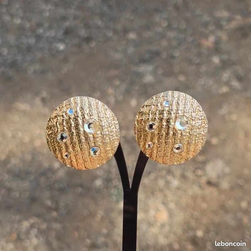 Paire De Boucles D'oreilles Clips Vintage Dorées - Ancien Modèle, Occasion