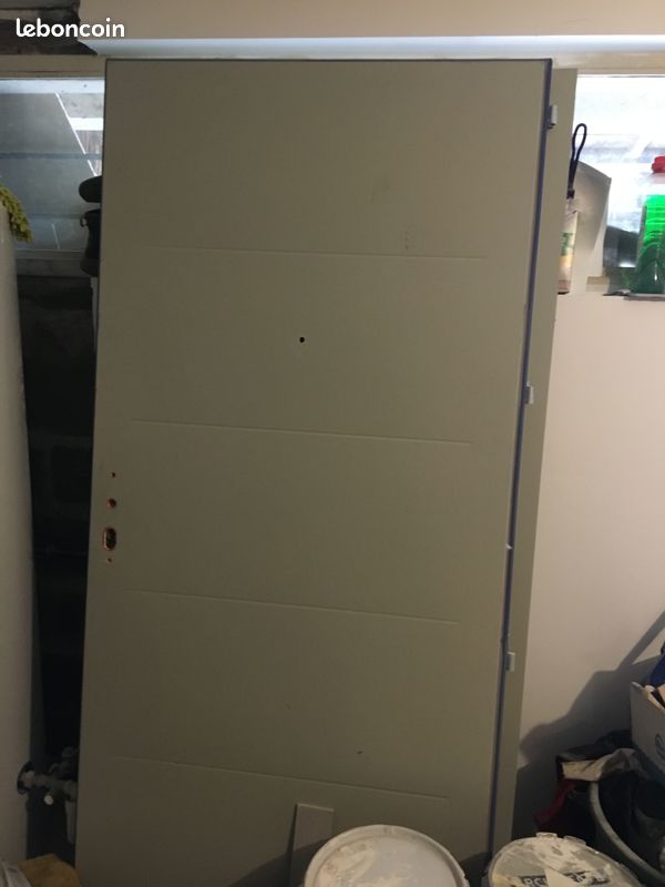 Vend porte blindé (image 1)