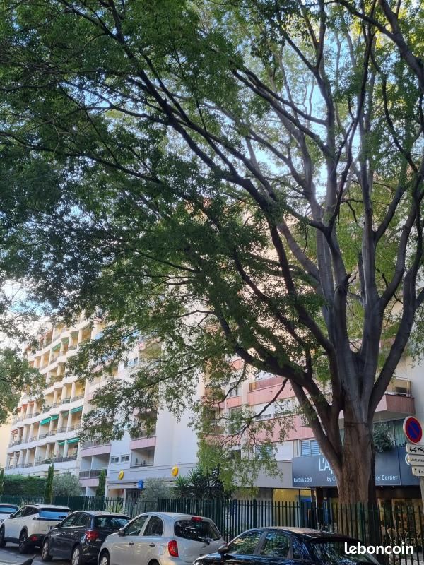 Parking 12 m² · à Marseille · 12 m² · 150 €/mois