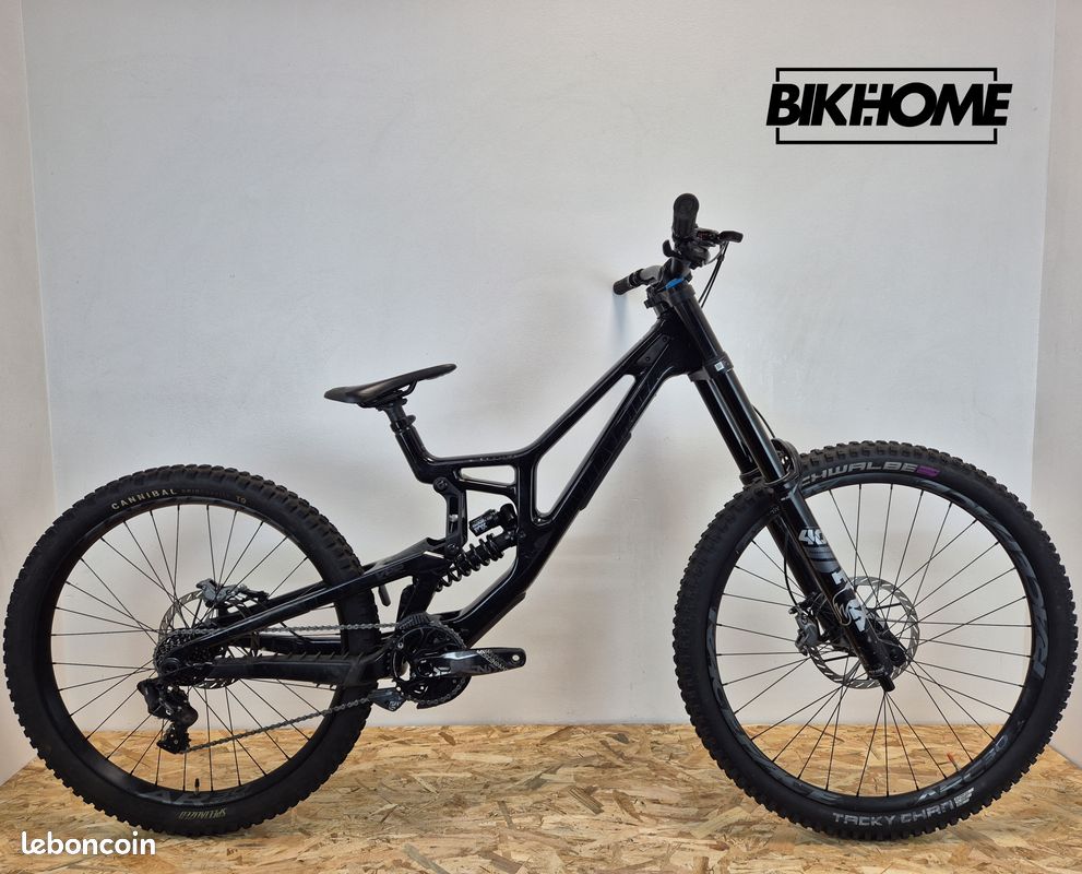 VTT Santa Cruz V10 DH – 29 Pouces – Suspension Totale – Noir – Taille L