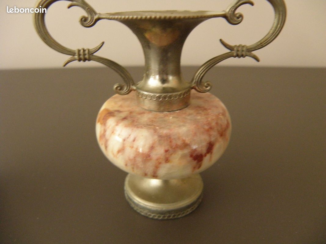 Petit Vase Décoratif En Onyx – 9 Cm De Haut – Multicolore – Occasion