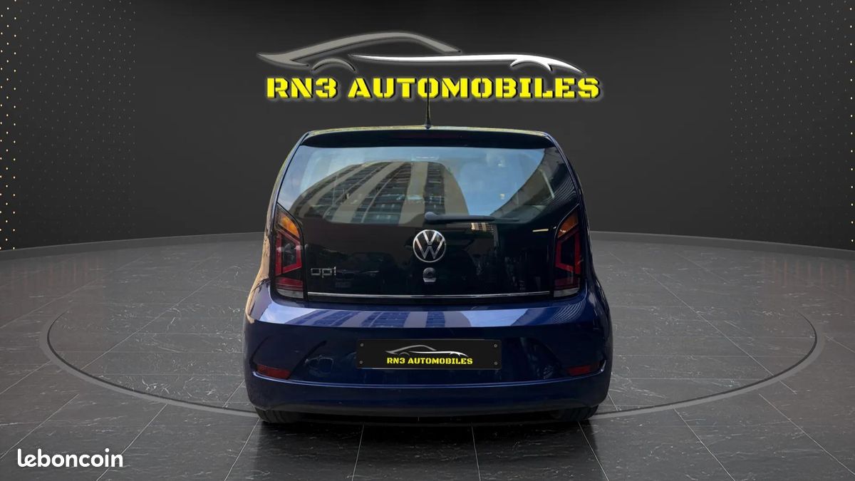 Volkswagen UP 1.0 65CH BLUEMOTION TECHNOLOGY LOUNGE 5P (image 5)