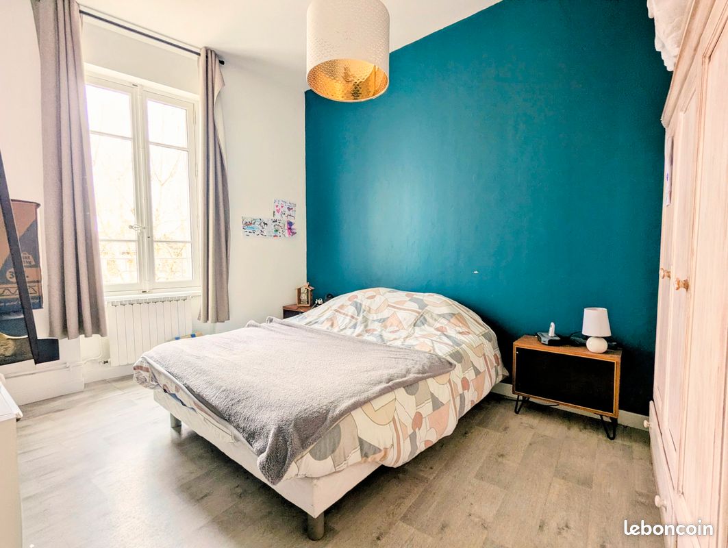 Appartement 5 pièces 116 m² · à Riom · 116 m² · 210 000 €
