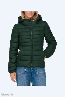 Doudoune femme Uniqlo verte neuve Vêtements