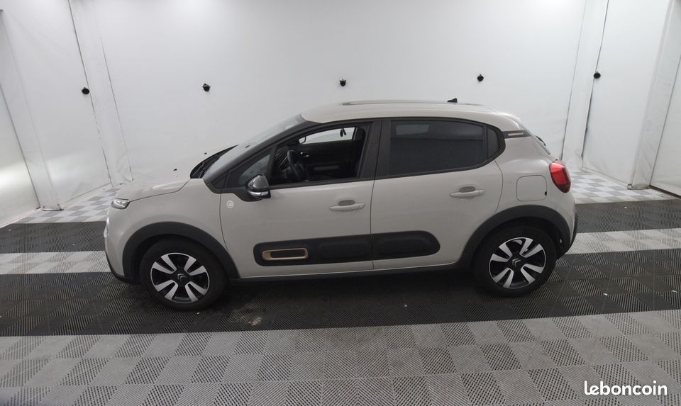 Citroën C3 1.2 PURETECH83 C-SERIES 5P (image 8)