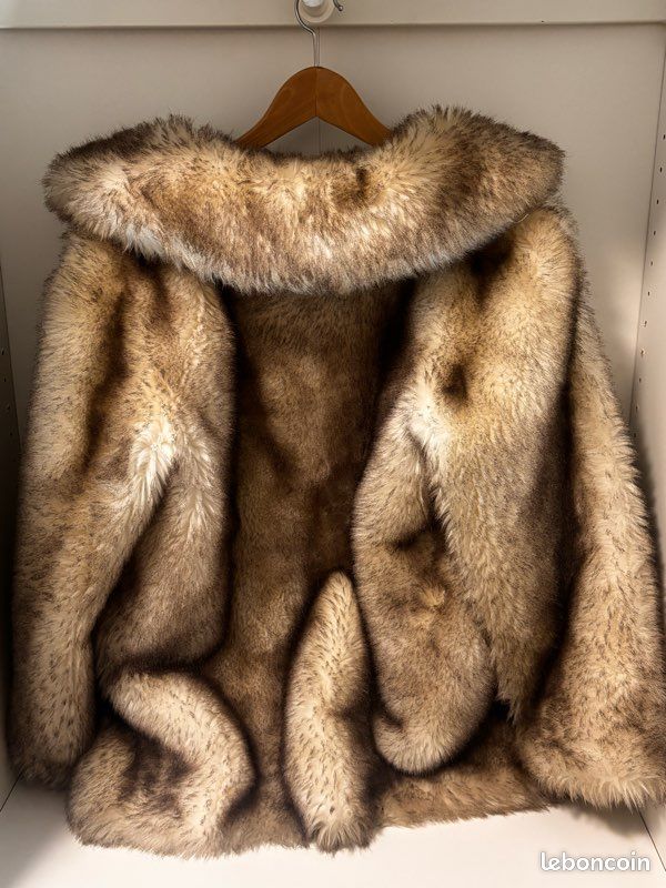 Manteau Femme Fourrure (doudoune) - Taille L, Couleur Beige, Occasion Très Bon état