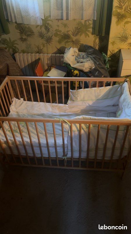 Lit pour bébé (image 1)