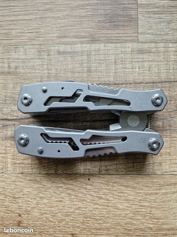 Pince multifonction neuve (image 3)