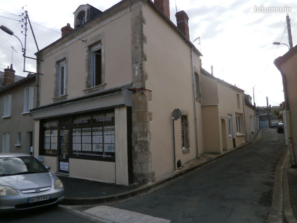 Maison 6 pièces 150 m² · à Issoudun · 150 m² · 91 800 €
