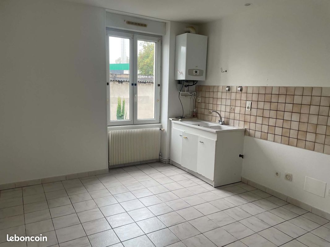 Appartement 2 pièces 41 m² · à Bourg-en-Bresse · 41 m² · 550 €/mois