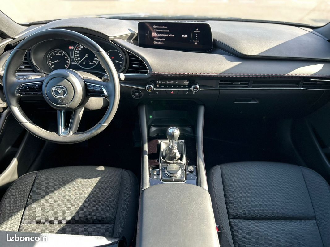 MAZDA Mazda3 5 portes 2.5L e-SKYACTIV-G M Hybrid 140 ch BVM6 Homura (image 9)