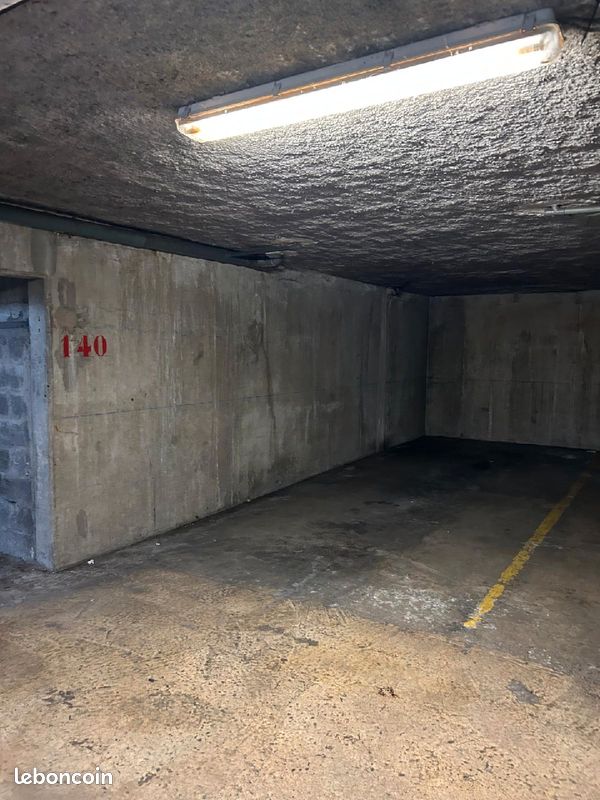 Place de parking · à Sannois · 13 000 €