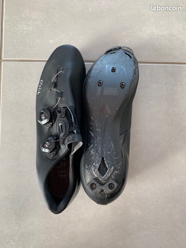 Chaussures fizik aria r3 (image 1)