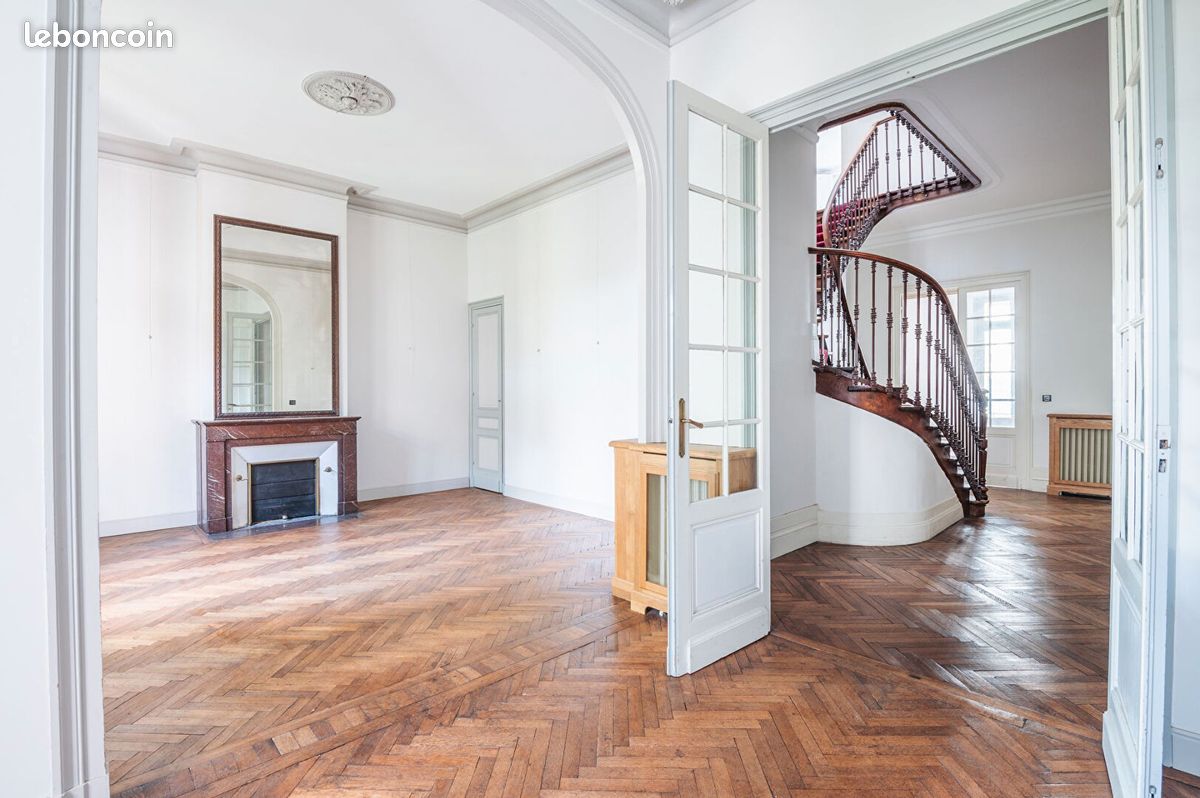 Duplex 8 pièces 251 m² - Bordeaux 33000 (image principale 1)