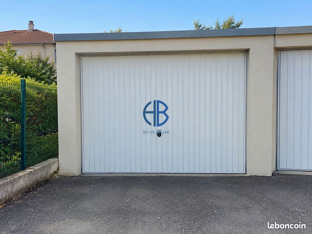 Parking 14 m² · à Bourgoin-Jallieu · 14 m² · 13 000 €