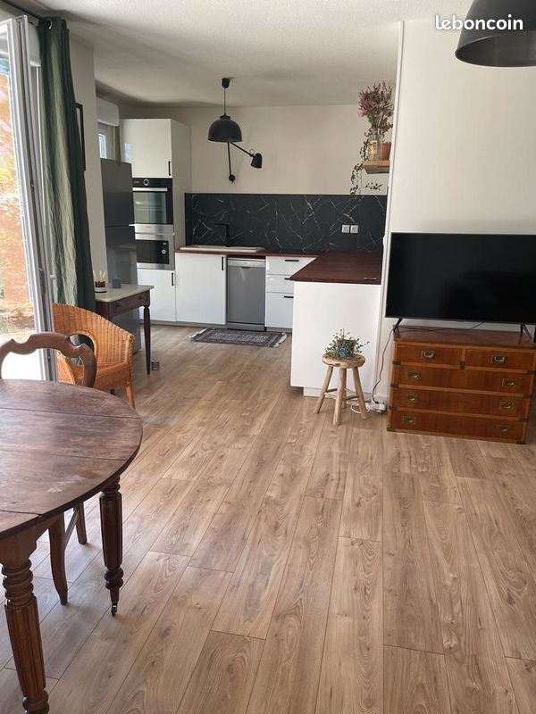 Parking 48 m² · à Mérignac · 48,5 m² · 215 000 €