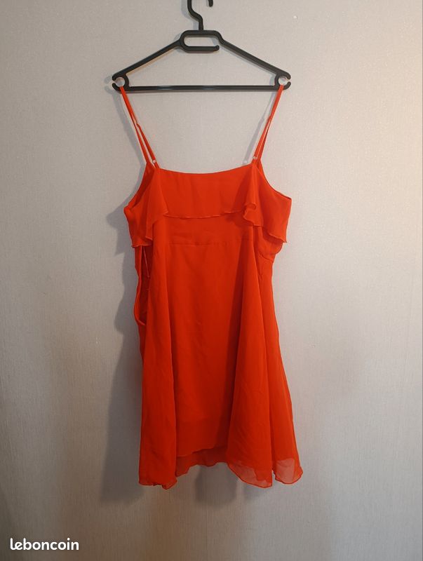 Robe de marque Naf Naf en taille 40 (image 3)