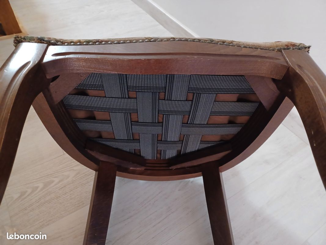 Chaise ancienne en bois rembourrée (image 4)