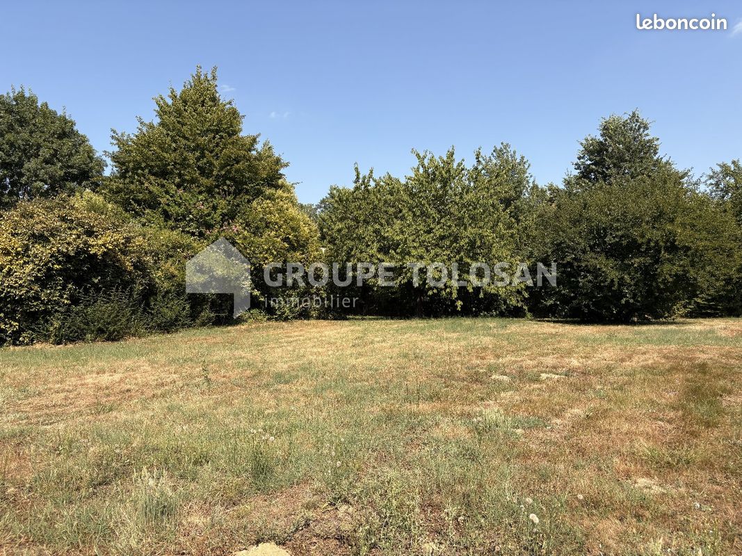Terrain 780 m² MONTAUBAN · 82 000 €