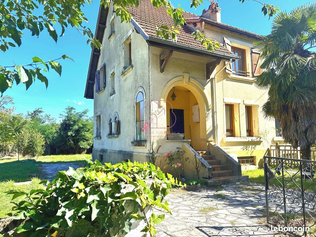 Maison 4 pièces 100 m² · à Aubin · 100 m² · 90 000 €