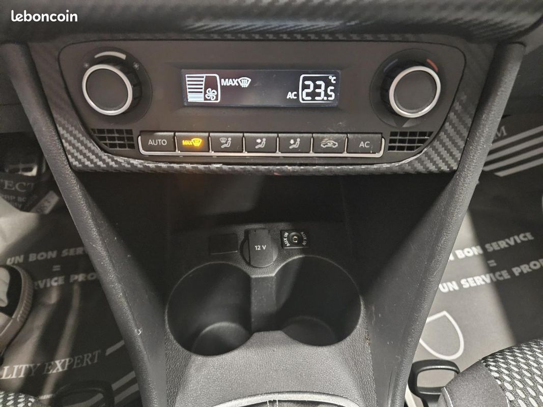 VOLKSWAGEN POLO 1.2 70 Cross BVM (image 24)