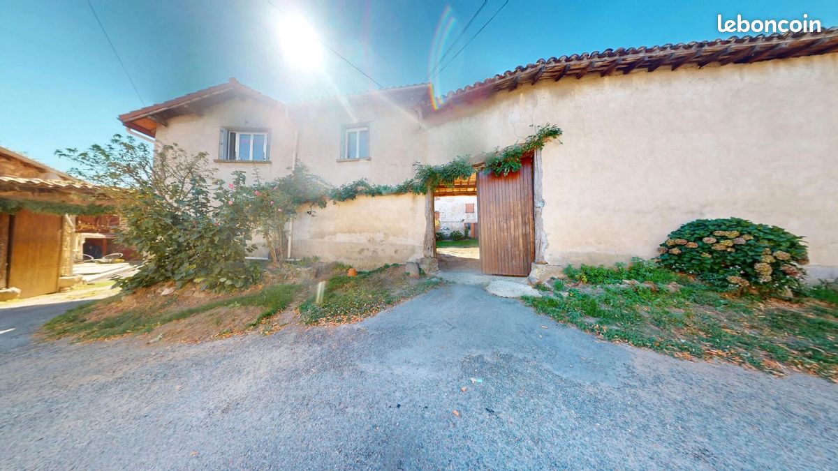 Maison 4 pièces 82 m² · à Saint-Héand · 82 m² · 170 000 €