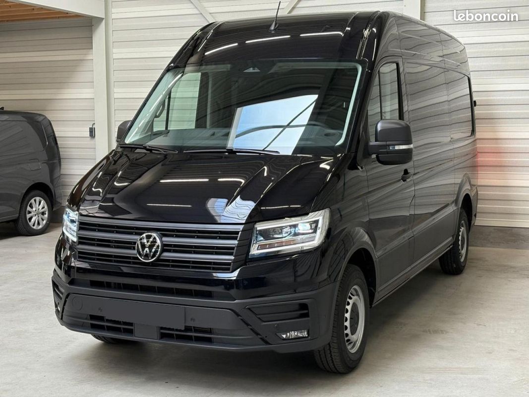 Volkswagen crafter ii (2) fourgon van 2.0 tdi 177 business l3h3 35 bva8 attelage / camera / plancher bois (image 1)