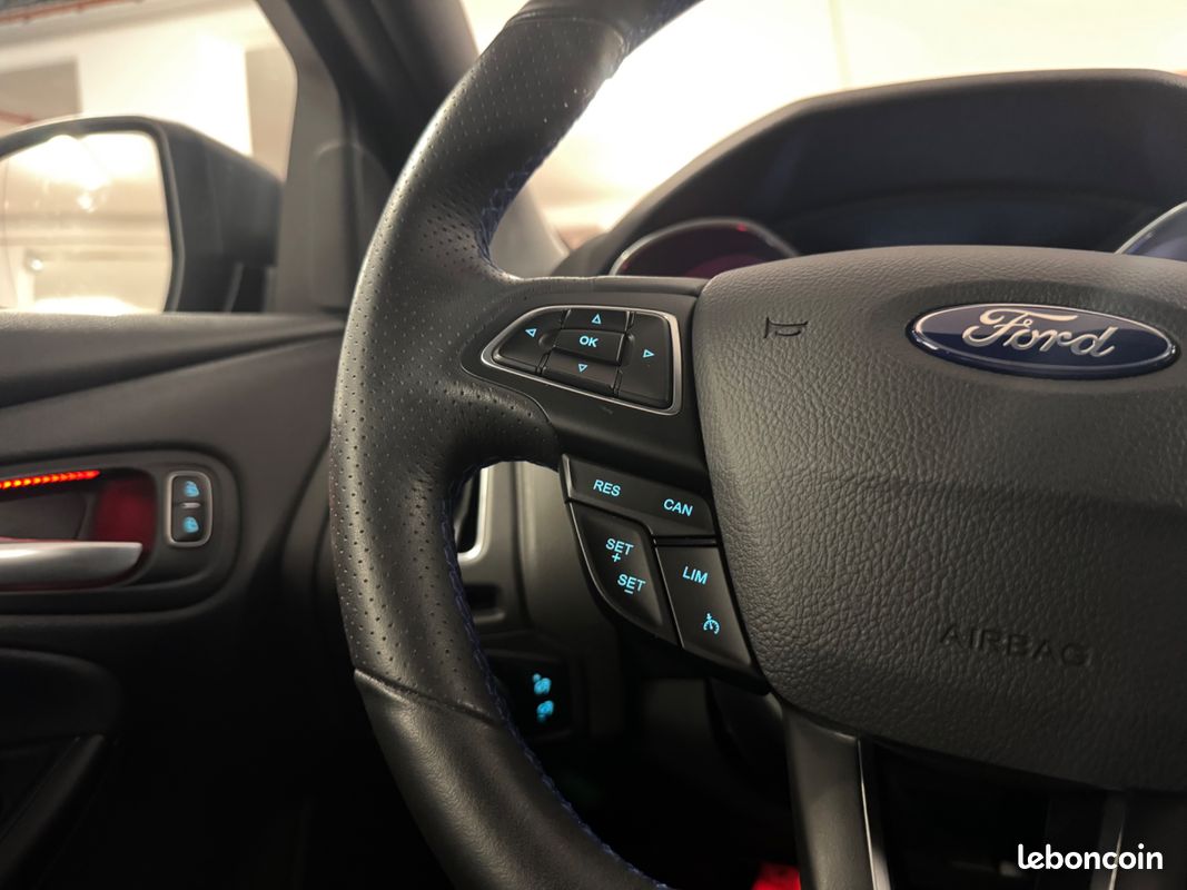 Ford focus 2.3 350 ch rs last edition / origine fr / entretien constructeur / caméra de recul (image 15)