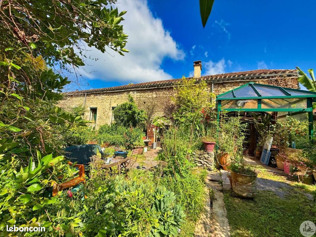 Maison 4 pièces 130 m² · à Sauveterre-la-Lémance · 130 m² · 160 000 €