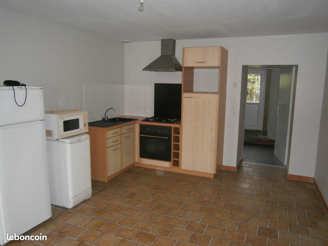 Maison 3 pièces 45 m² · à Cossé-le-Vivien · 45 m² · 420 €/mois