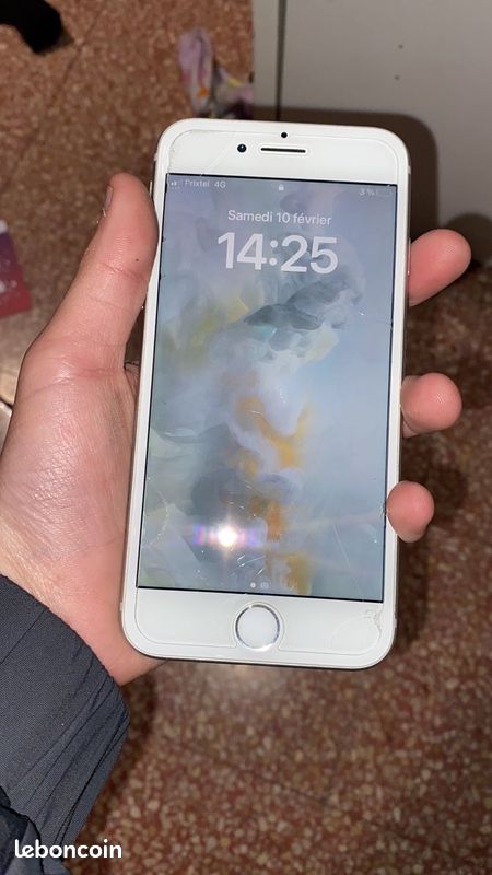 IPhone 8 (image 2)