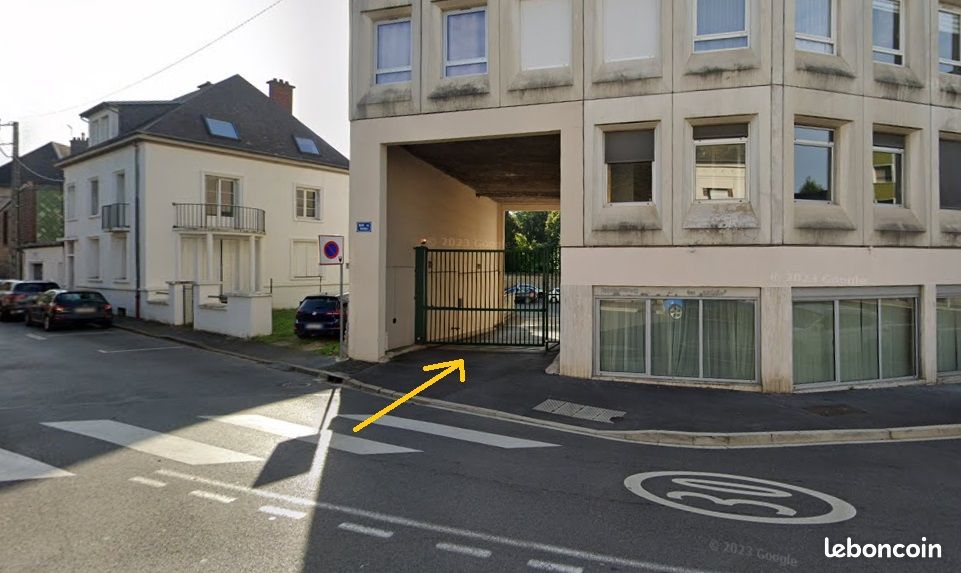 Parking/box CHARLEVILLE MEZIERES · à Charleville-Mézières · 60 €/mois