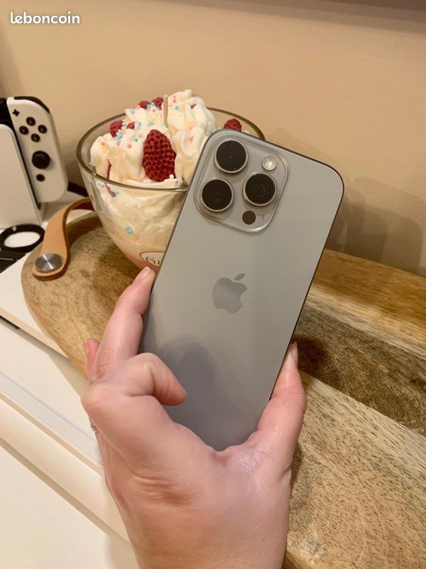 IPhone 16 Pro (image 2)