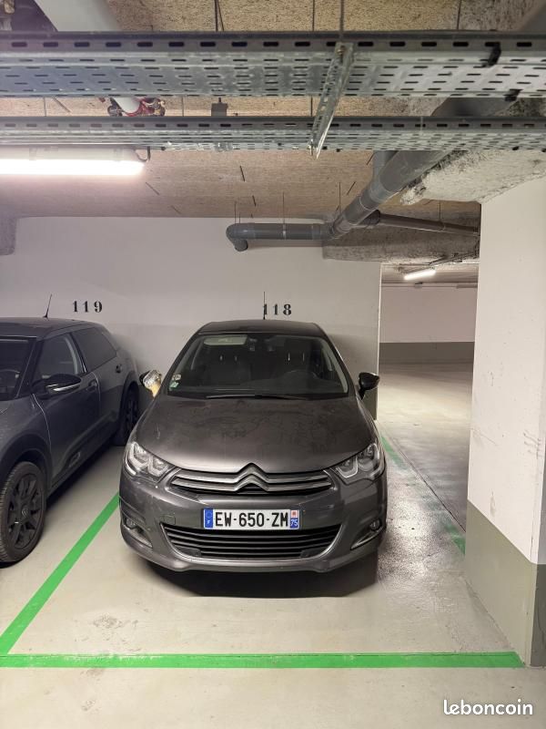 Parking 12 m² · à Paris · 12 m² · 25 000 €