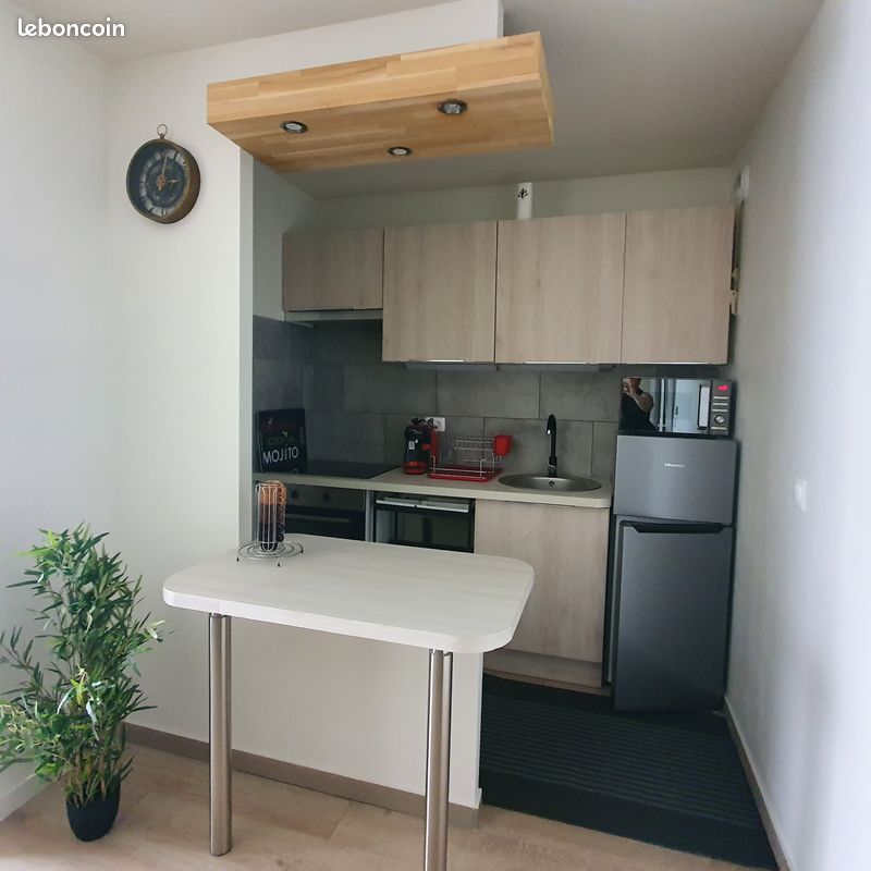 Appartement 2 pièces 32 m² · à Suresnes · 32 m² · 1 200 €