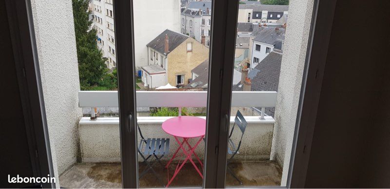 Appartement 1 pièce 28 m² · à Orléans · 28 m² · 550 €/mois