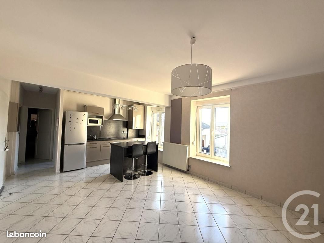 Appartement 2 pièces 43 m² · à Hettange-Grande · 43 m² · 740 €